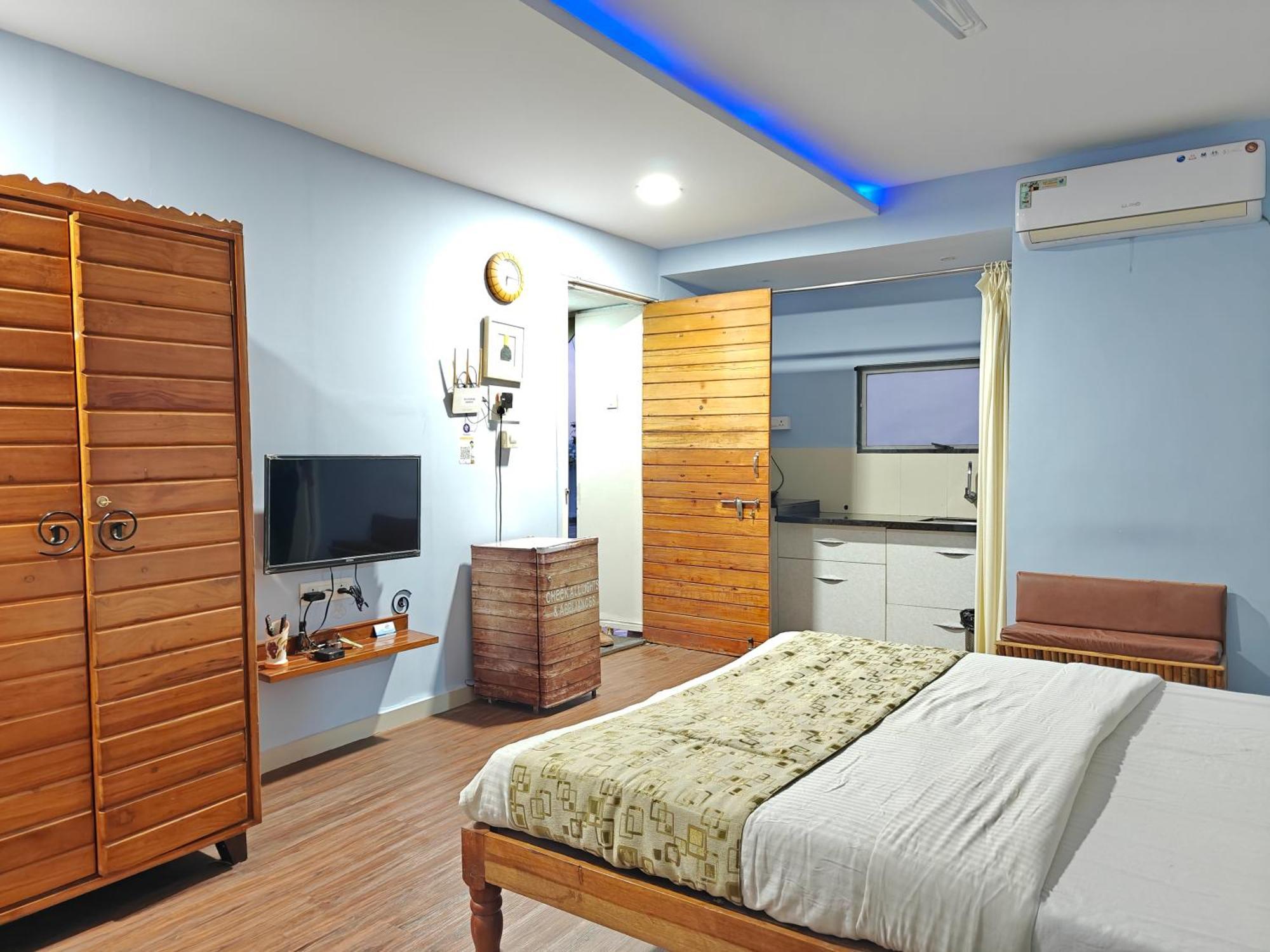 Chandralok Service Apartments Kolhapur Exterior foto